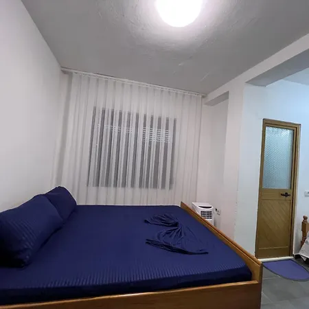 Hasarooms *