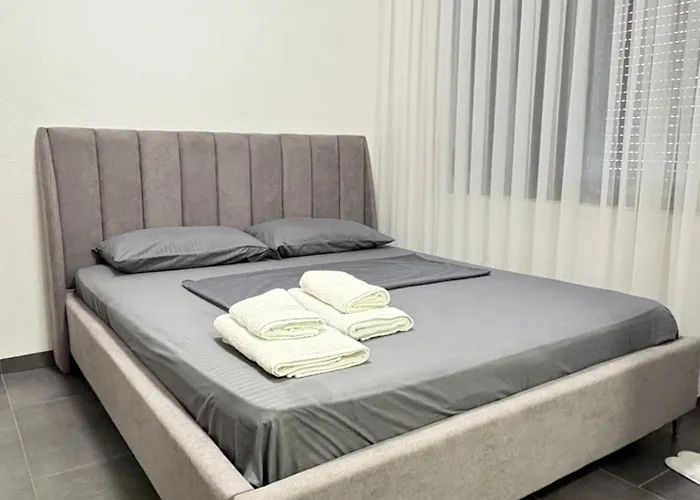 ゲストハウス Hasarooms ドゥラス