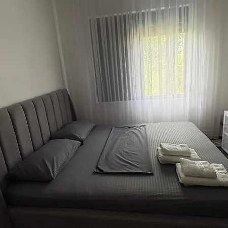 Hasarooms